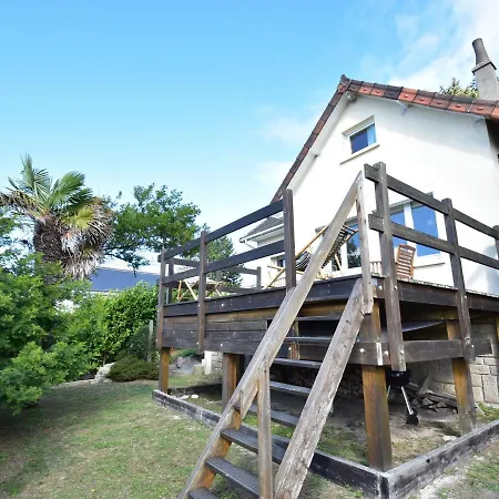 Scenic In Near Sea Holiday home *