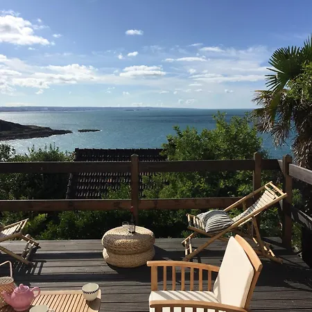 Feriehus Sea View In